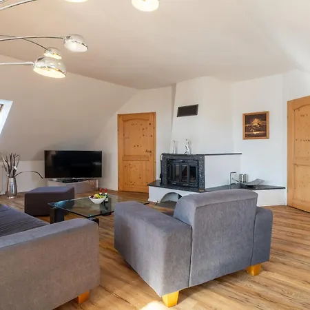 Apartment Bussard Mit Kamin Und Whirlpool *